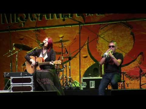 Alina Manole - Luna patrata