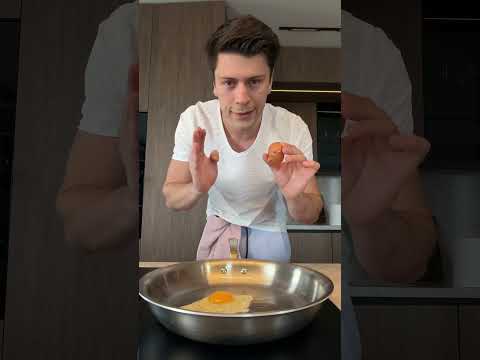 Today I'm showing you how to cook with a stainless steel pan without anything sticking!