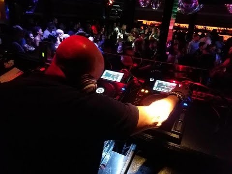 THE MIXCAST LIVE with DJ KEVIN HEDGE