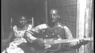 Mississippi Fred McDowell  - Freight Train Blues