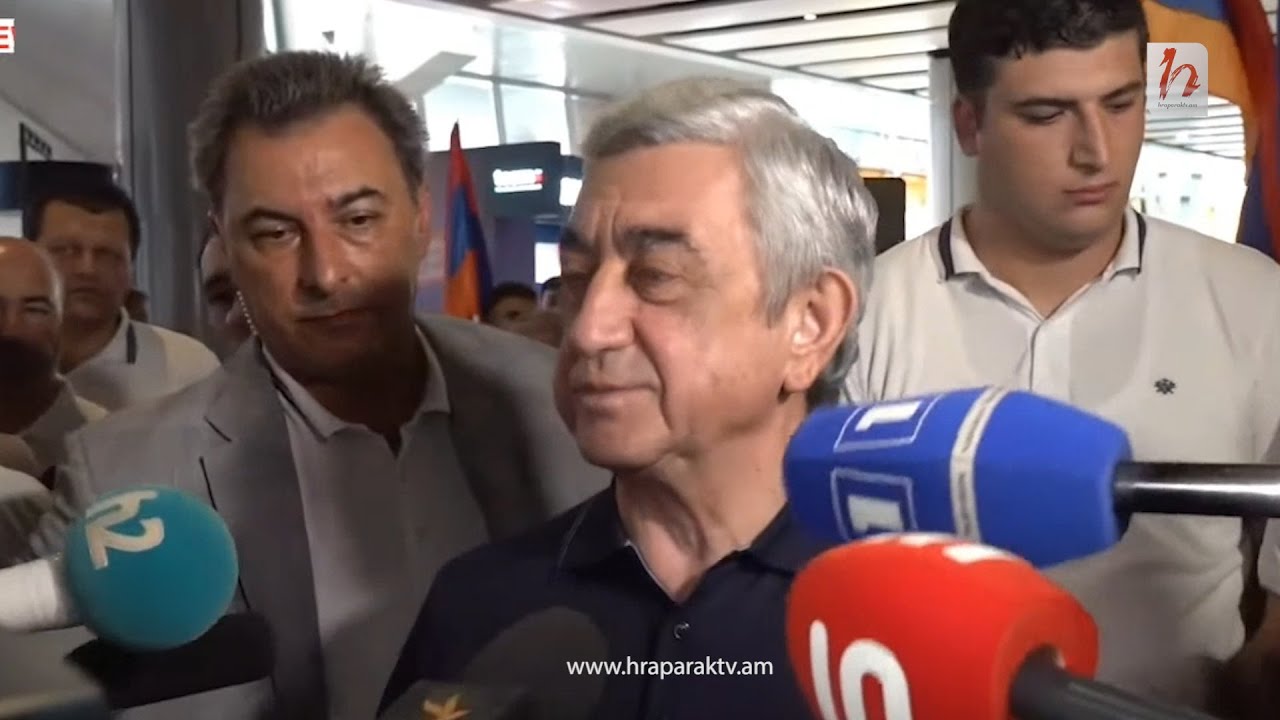 Կասե՞ք՝ Ձեր թիկնապահը մի քիչ այն կողմ գնա, աշխատենք․ լրագրողը՝ Սերժ Սարգսյանին