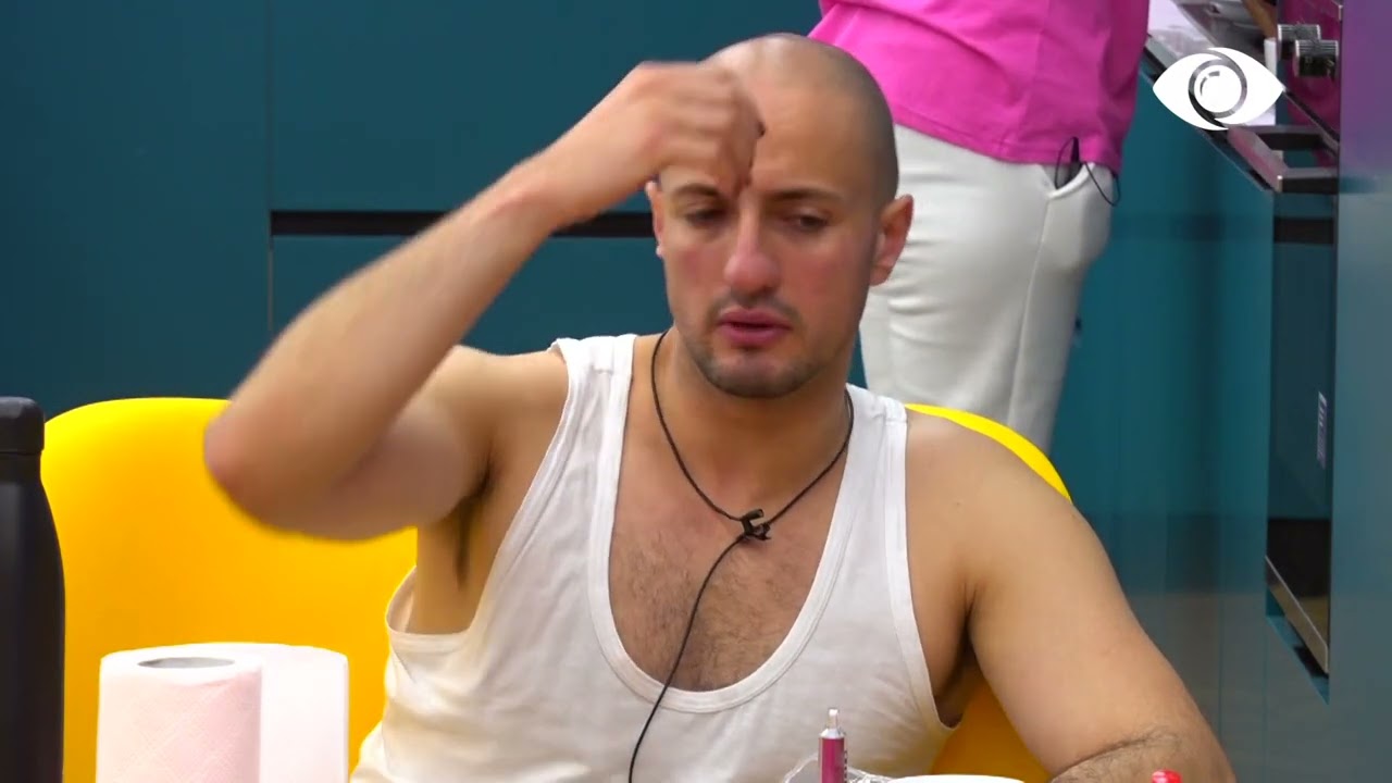 Unë e kisha harruar/ Kiara-Kristit: Më vjen keq