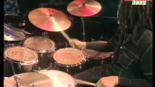 Dianne Reeves - Love For Sale - Extended Drumsolo (Terri Lyne Carrington)