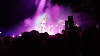 Julia Michaels Live - Pink + Make It Up To You (3Arena Dublin 13/03/18)
