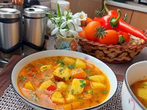 Najobičniji a najpopularniji krompir paprikaš,  za one koji nikad nisu spremali