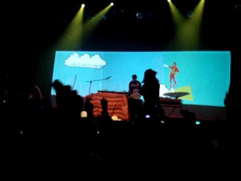 MIA (Live) Paper Planes + Unbelievable Lights