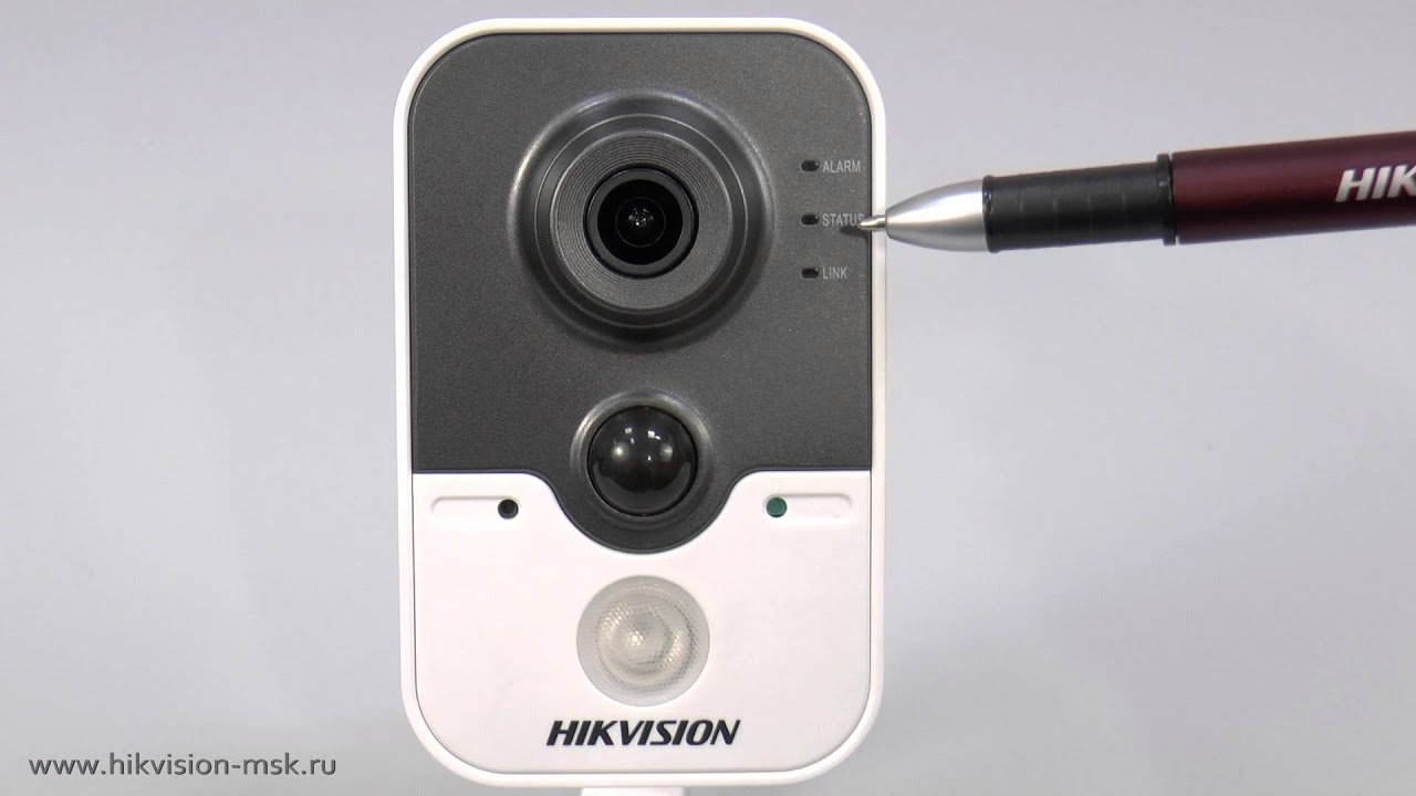 Внутренняя ip-видеокамера Hikvision DS-2CD2412F-IW (2.8 MM)