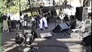 Sleater-Kinney - Turn It On (live 1997)