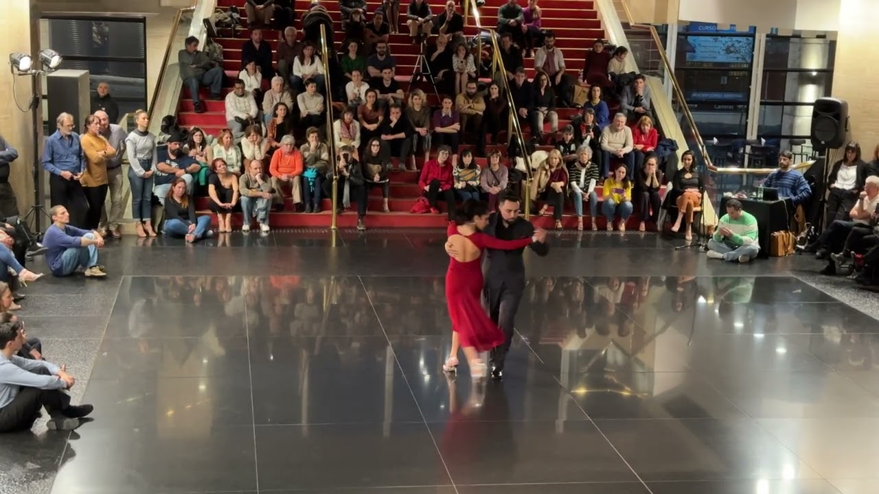 Tango en Montevideo Clarisa Aragón y Jonathan Saavedra