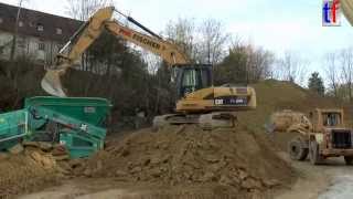 preview picture of video 'Powerscreen Warrior 800 & Cat 324D/  Fa. Fischer, Backnang, Germany, 2014.'