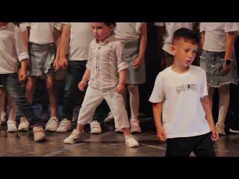 Мојата учителка - Марија и Петар Миноски (Весели Ѕвончиња 2025)