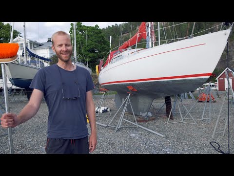 How I learned to love sailing + Sailboat tour (Albin Vega 27)