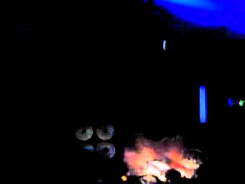 DJ Zse-Lee (HOUSE GANGSTERS) LIVE at HOME LIQUID club Pálhaza 5.2.2011.MP4