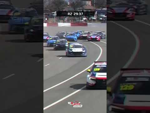 An eventful start for Race 2 at La Pedrera #TCRWorldTour