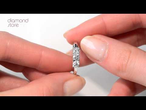 FT23-97XUY - Lovely Chloe 18K White Gold 3 Stone Diamond Ring 0.75CT G/VS