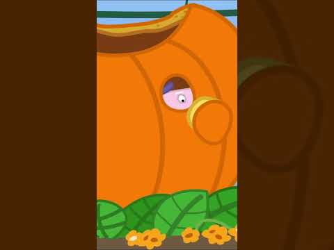 Grandpa Pig Carves His Massive Pumpkin! #shorts #peppapig