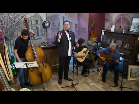 Estilo Re Fa Si - Vieja recova - Música: Rodolfo Sciammarella. Letra: Enrique Cadícamo.