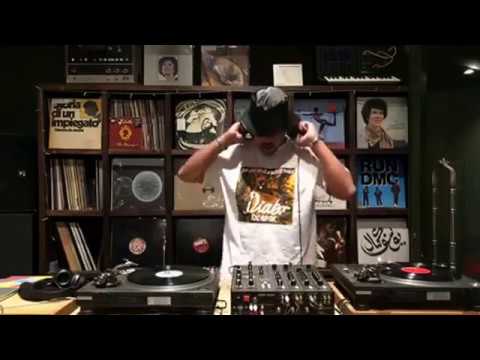 Sleeve Records Sessions #6 - Celeste Mariposa (Analog Africa ,Mariposa discos)