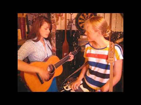 Larkin Poe - Long Hard Fall  - Songs From The Shed Session