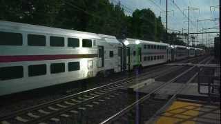 preview picture of video 'ALP46 Bi-level Express & Arrow III's @ Metuchen Station, NJ'