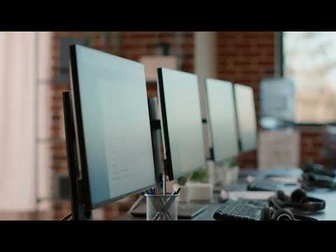 nobody at customer care workstation