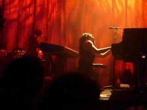 Tori Amos - Smokey Joe