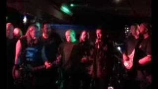 'Auld Lang Syne' (live) - Attica Rage, The Zips & Radiotones