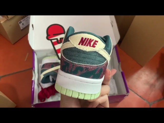 Dunk Low COMMUNITY GARDEN