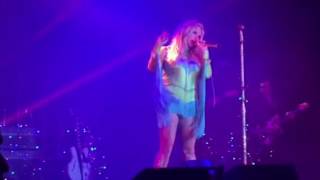 Kesha And The Creepies performing Boots And Boys live for first time ever 8-6-16