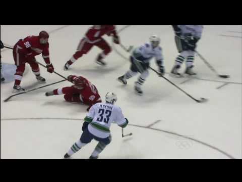 Alexandre Burrows Scores vs Detroit Mar. 03/10