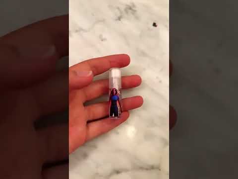 DIY matching lip gloss set!