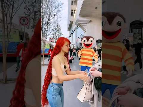 Beto me confunde con una muñequita 👑👑