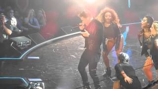 Prince Royce- Stuck on a Feeling (iHeartRadio)