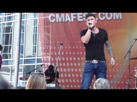 Michael Ray - Run Away With You - CMA Fest 2013