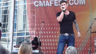 Michael Ray - Run Away With You - CMA Fest 2013