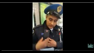 Ciudadano prepotente con policia porque ya no habia tarjetas de metrobus por el "Hoy no circula"