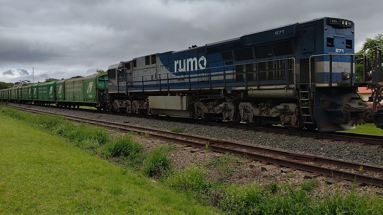 Trem Klabin com dupla de ES43BBi Rumo #651 e #671 em Balsa Nova - PR