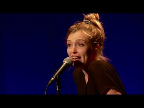 "Chodzę sobie zbieram rutkę" Pamela Adamik