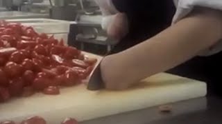 Chef With No Hands Shows off Culinary Skills