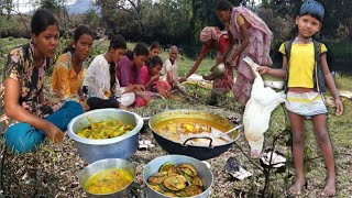 Village Picnic By Santali Tribal People — Chicken Curry With Rice