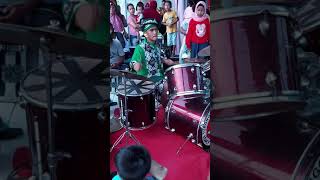 Download lagu Drumer Jathilan... Gantenge turah2 bikin cewek meleleh mp3