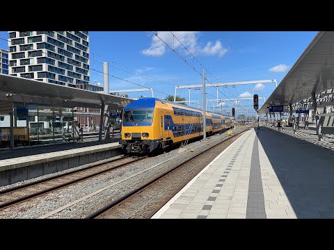 Trains at Utrecht Centraal