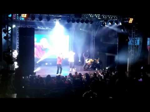 Show do Mc Tchesco no Aniversário da ''Nível A'' e participação: Mc Boy do Charmes