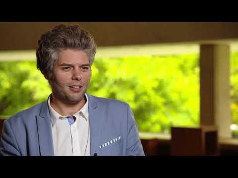 Learn more about violinist Barnabás Kelemen