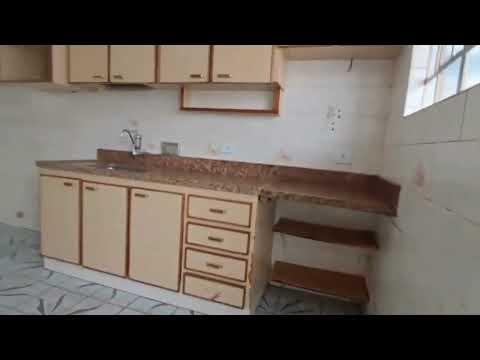 Casa de 369m² no Betânia: 3 Quartos (Suíte), DCE e Área de Churrasco – Piso Novo!