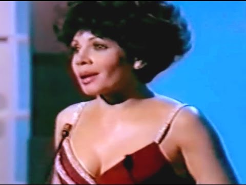Shirley Bassey - Johnny One Note (1976 Show #1)