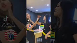 Download lagu Yang mana nih yang mau di bantai! #ladies #persebaya #persib #persija #shorts #stories mp3