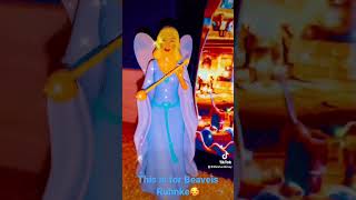 Olivia Newton John singing when you wish upon a star #olivianewltonjohn (short) #disney #pinnochio