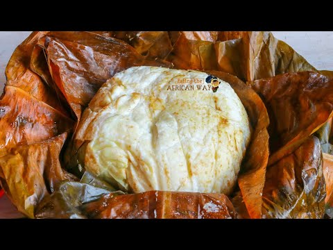Ugandan Food ft Teacher Mpamire / How to cook Ugandan Ugali / Ugali steamed in banana leaves