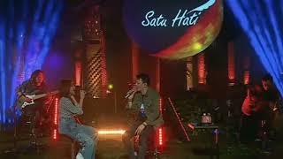 Download lagu satu hati NOAH feat shakira jasmine mp3